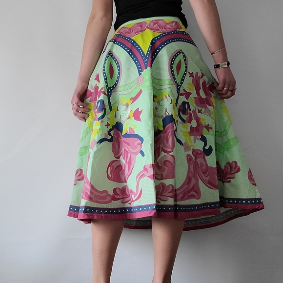 By Deep Los Angeles floral skirt - Picture 2 of 11